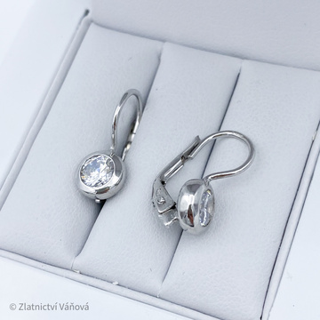 Stříbrné náušnice se zirkonem na klapku